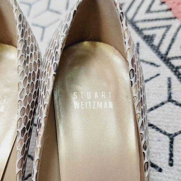 Stuart Weitzman Faux Python Patent Leather Peep Toe Heels, sz 7.5 - Picture 8 of 16